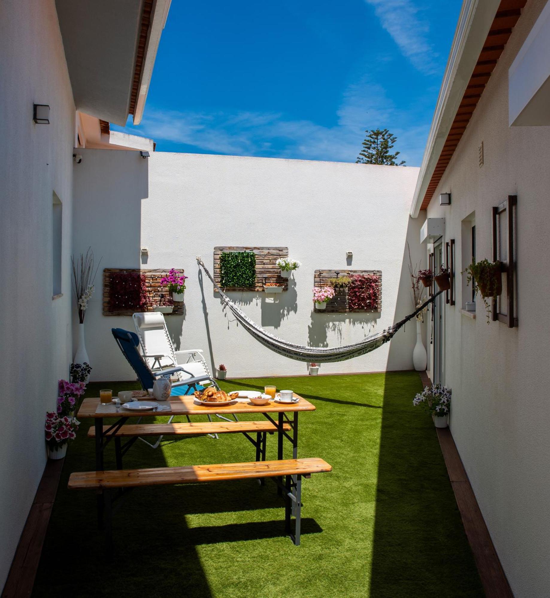 Chez Nous Hotel Azenhas do Mar Exterior photo