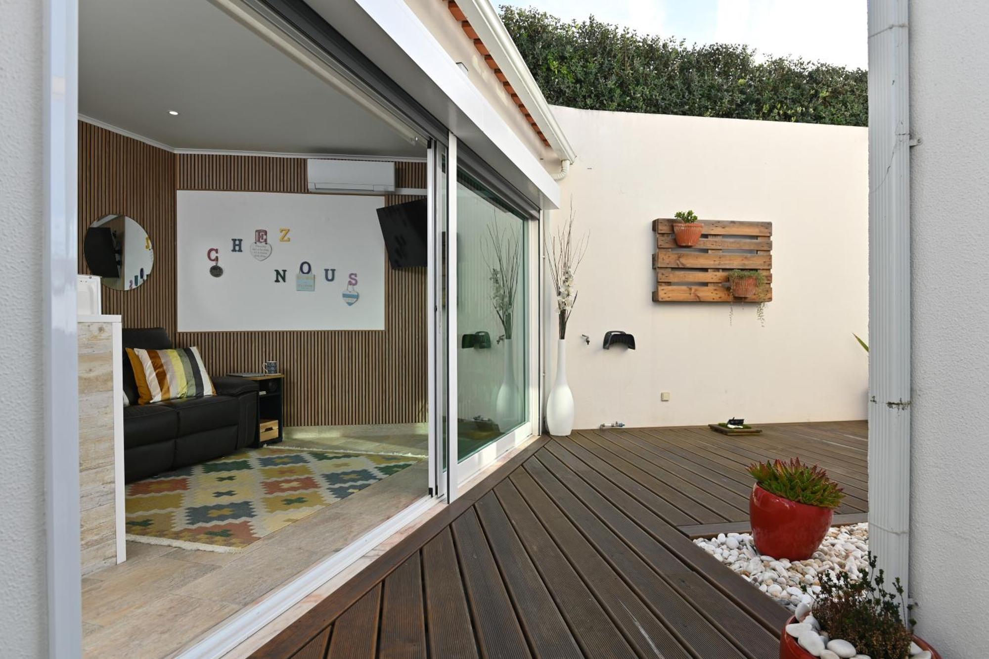 Chez Nous Hotel Azenhas do Mar Exterior photo